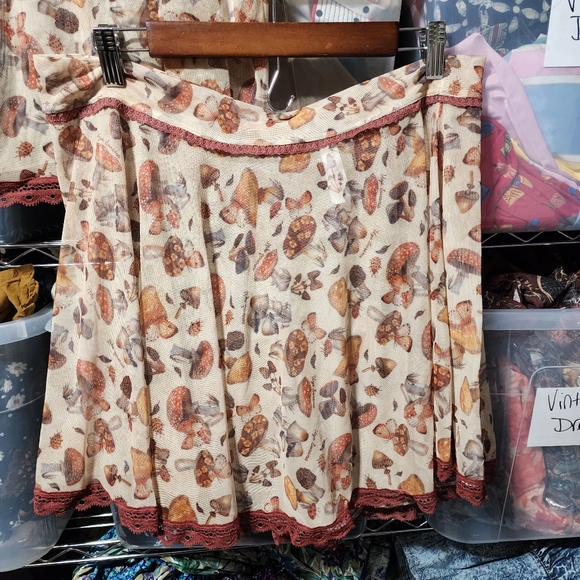 Mushroom print tank and skirt set with lace detail - Picture 8 of 12